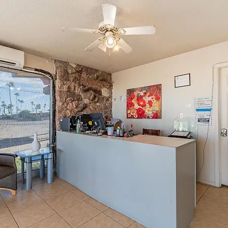 Budgetel Inn & Suites